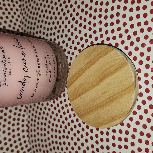 Brand New Scentsational Candy Cane Lane  candle - Picture 6 of 8